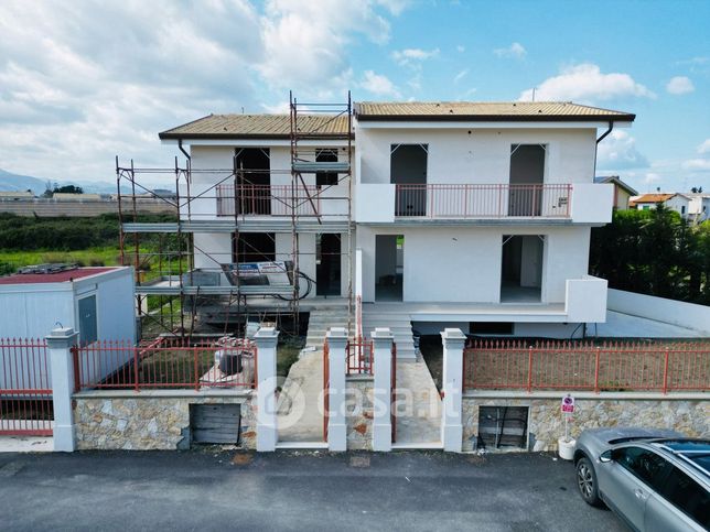 Villa in residenziale in Via Garrisi