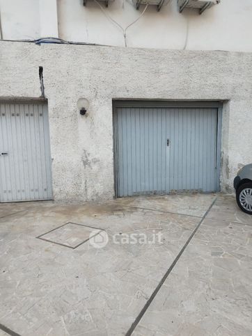 Box/posto auto in residenziale in Via Giuseppe Verdi
