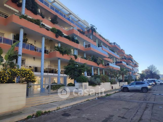 Garage/posto auto in residenziale in Viale Antonio Gramsci