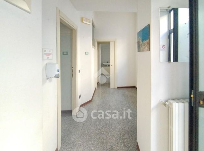 Ufficio in commerciale in Via Giuseppe Verdi 39