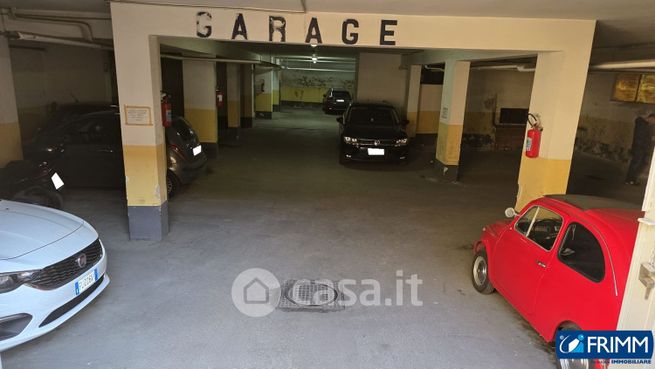 Box/posto auto in residenziale in Via Socrate
