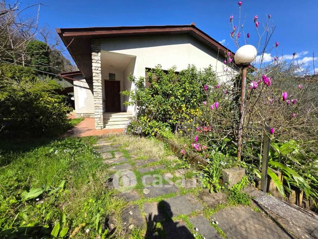 Villa in residenziale in Via Bastione 44