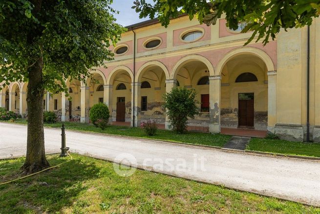 Appartamento in residenziale in Via del Castello 6