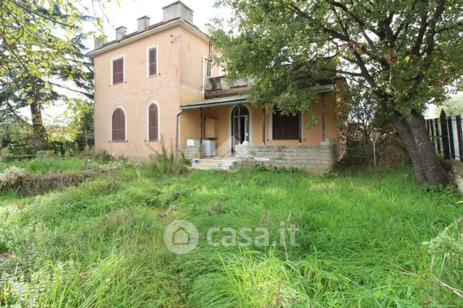 Appartamento in residenziale in Via Archipiglione