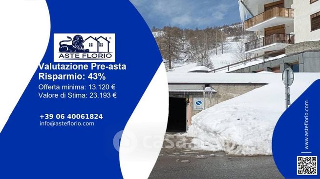 Box/posto auto in residenziale in Via del Colle