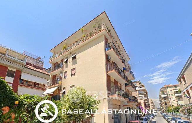 Appartamento in residenziale in Via Parini