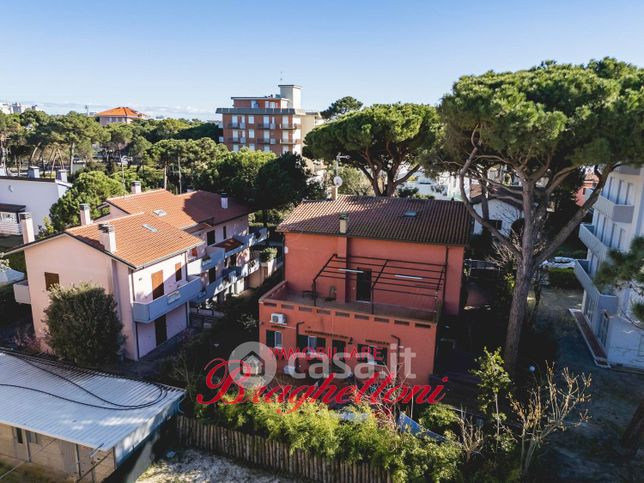 Villa in residenziale in Traversa XII Pineta