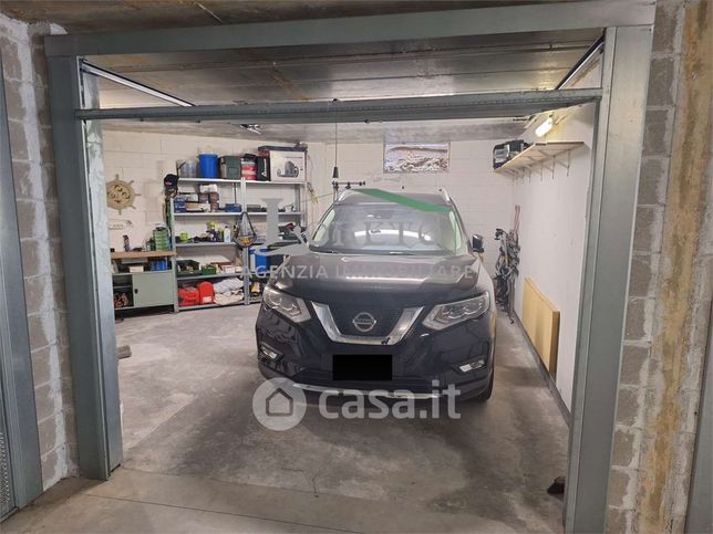 Garage/posto auto in residenziale in Via Privata Bosena