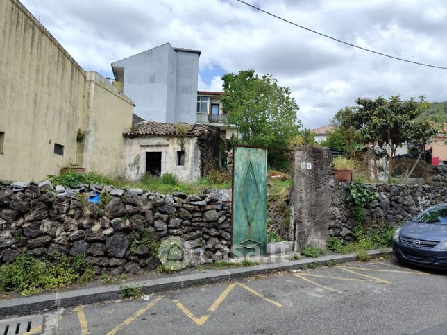 Terreno edificabile in residenziale in Via Dante Alighieri