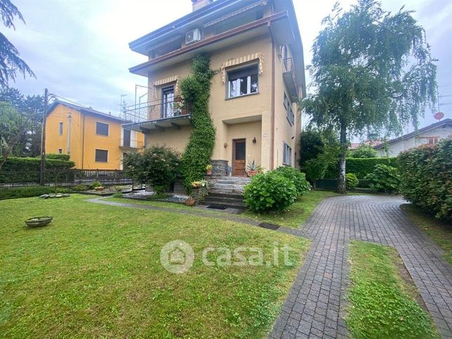 Appartamento in residenziale in Via Damiano Chiesa 7