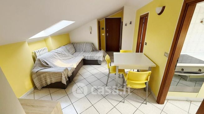 Appartamento in residenziale in Via Circonvallazione 28