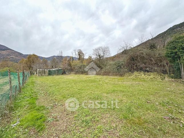 Terreno agricolo in commerciale in Via Gibbione