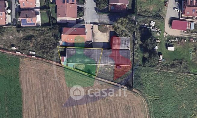 Terreno edificabile in residenziale in Via Oitana 16