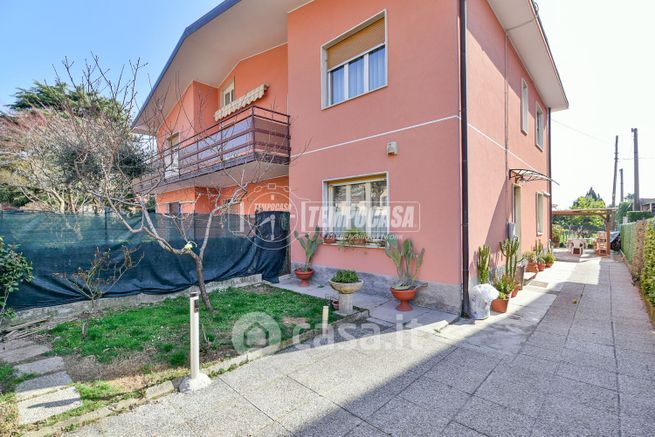 Appartamento in residenziale in Via dei Tigli