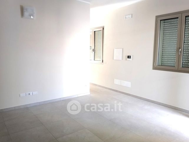 Ufficio in commerciale in Via Antonio Gramsci 11