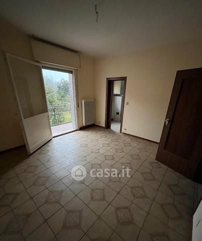 Appartamento in residenziale in Via Fratelli Bandiera