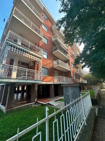 Appartamento in residenziale in Via Robassomero 25