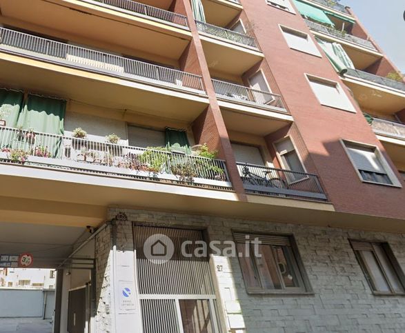 Appartamento in residenziale in Via Francesco Petrarca 27