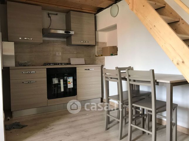 Appartamento in residenziale in Piazza Durini Conte 4