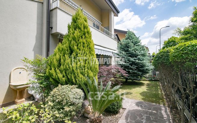 Appartamento in residenziale in Via Repubblica Cisalpina 328