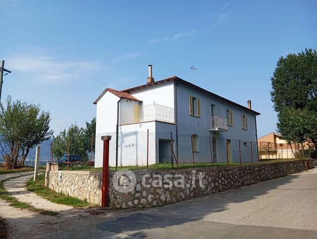 Appartamento in residenziale in Strada di Carone 29
