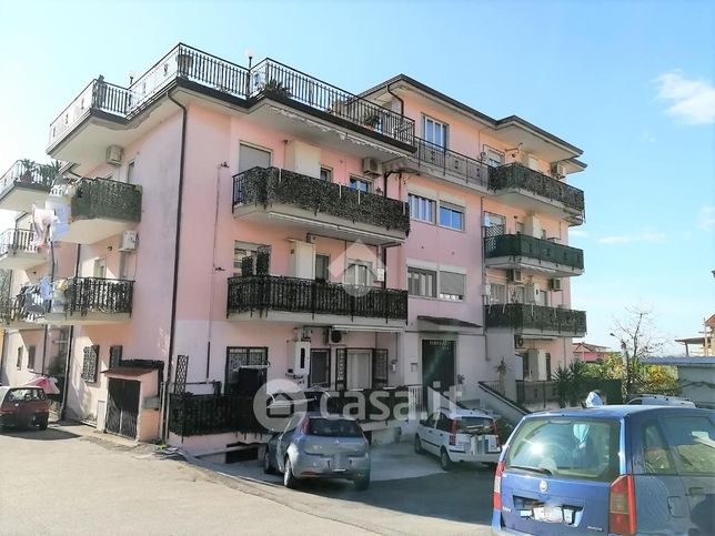 Appartamento in residenziale in Via Canalone 6