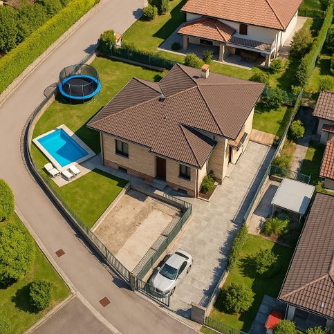 Villa in residenziale in Via Dobbiaco 33