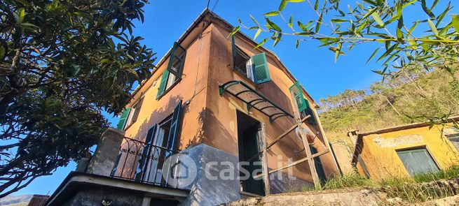 Casa indipendente in residenziale in Via Caminata 122