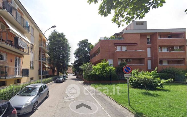 Garage/posto auto in residenziale in Via Parma