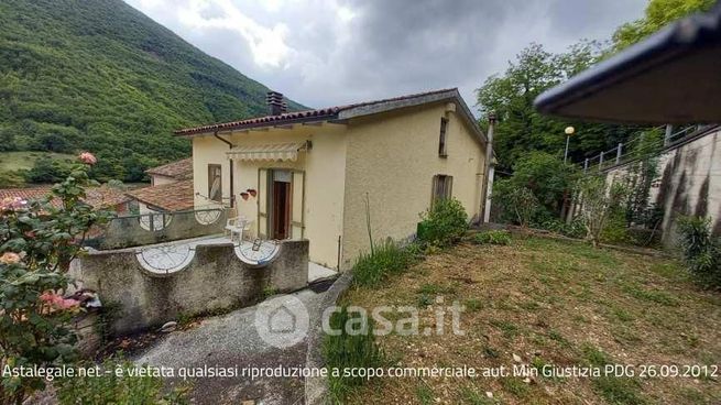 Casa indipendente in residenziale in Via Ara Vecchia 134