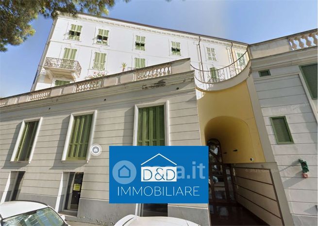 Appartamento in residenziale in Via Nino Bixio 3