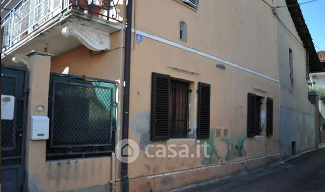 Appartamento in residenziale in Via G. B. Castelletto 8
