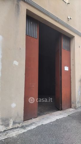 Box/posto auto in residenziale in Via Trieste