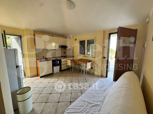 Appartamento in residenziale in Via Vascello 11