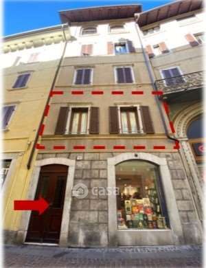 Ufficio in commerciale in 