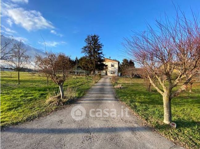 Casa indipendente in residenziale in Via Villabozza 3