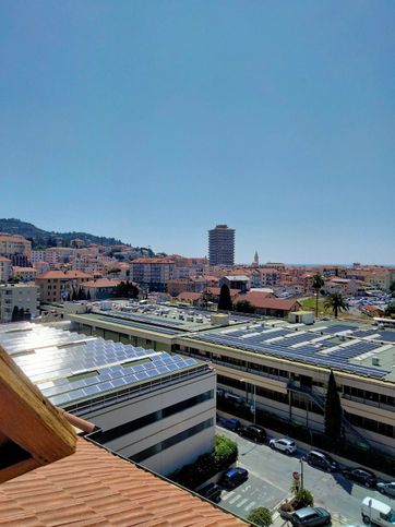 Appartamento in residenziale in Via Spontone