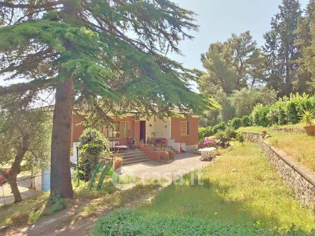 Villa in residenziale in