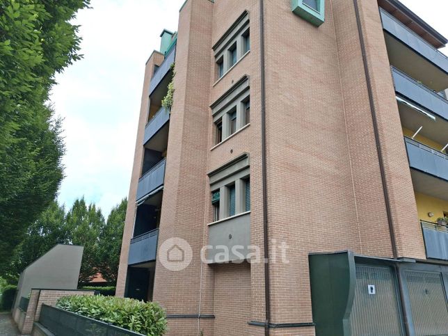 Appartamento in residenziale in Via Ruggero Tambroni 38