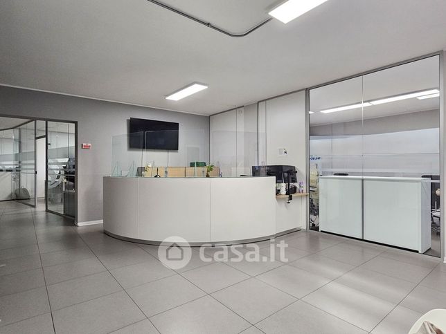 Ufficio in commerciale in Viale Alcide de Gasperi 14