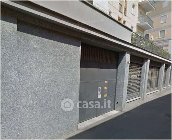 Box/posto auto in residenziale in Via del Pozzo 26