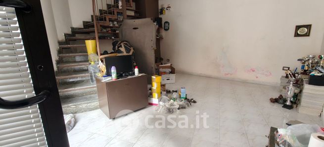 Attivitã /licenza (con o senza mura) in commerciale in Via Emanuele Campolongo 5