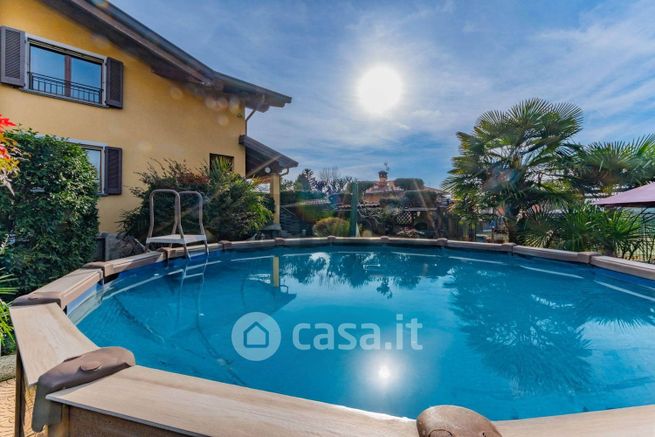 Villa in residenziale in Via Kennedy 1 D