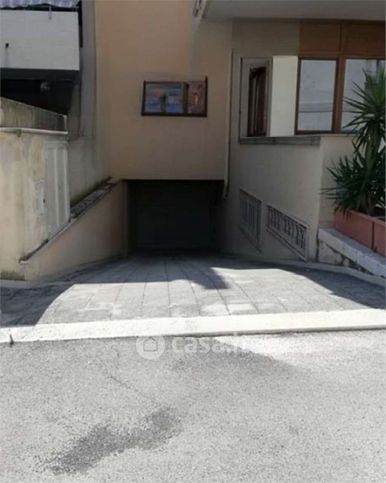 Box/posto auto in residenziale in Via Francesco Antonio Glianes