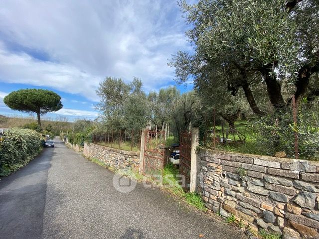 Terreno agricolo in commerciale in Via Valentini