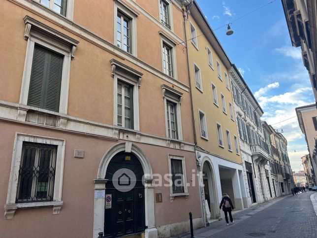 Ufficio in commerciale in Corso Magenta 30