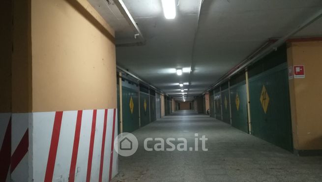 Box/posto auto in residenziale in Strada Barone 10