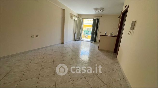 Appartamento in residenziale in Via Nicolò Carbonaro 58