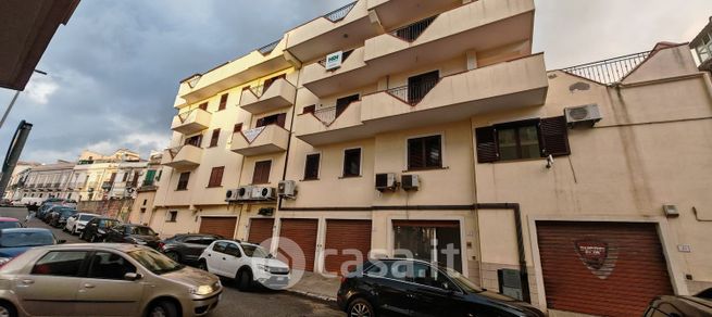 Garage/posto auto in residenziale in Via Giuseppe Battaglia