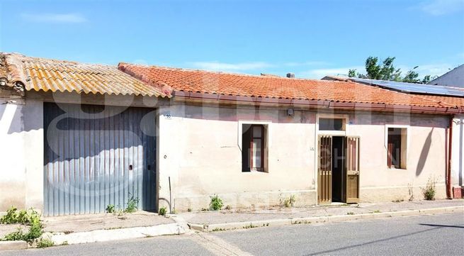 Casa indipendente in residenziale in